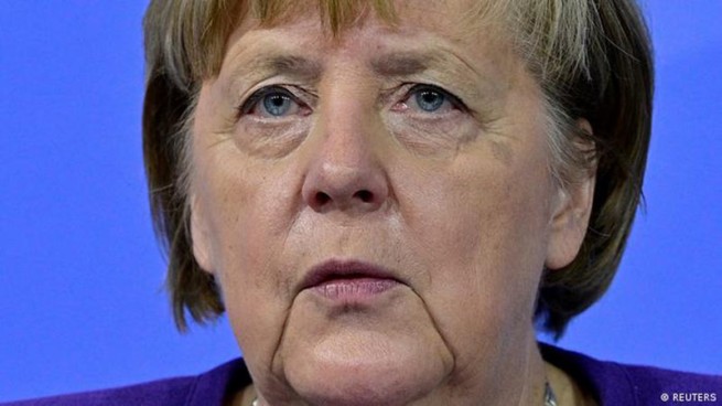 Меркель готова стать посредником в переговорах с Россией