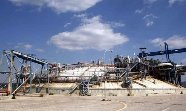 Установка газового резерва на острове Ревитуса.