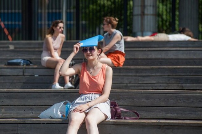 Небывалая жара: в 87 районах Греции температура воздуха превысила +40°С