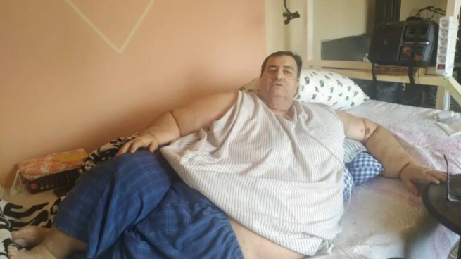 360-киллограмовый мужчина предъявляет претензии к системе здравоохранения Греции