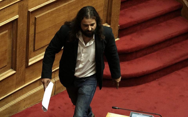 Греция: Изгнанный из парламента депутат от Хриси Авги предстанет перед дисциплинарной комиссией