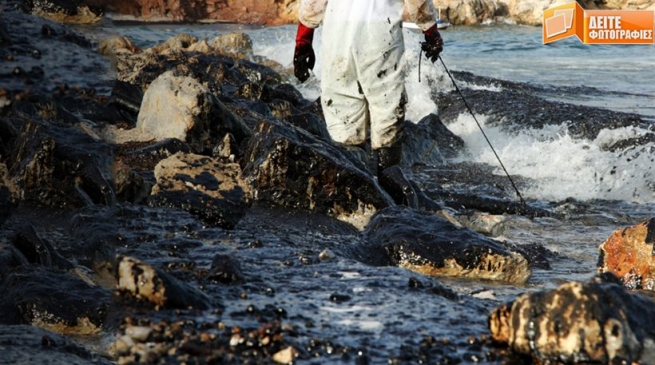 Нефтепродукты на пляже Саламины – экологическая катастрофа