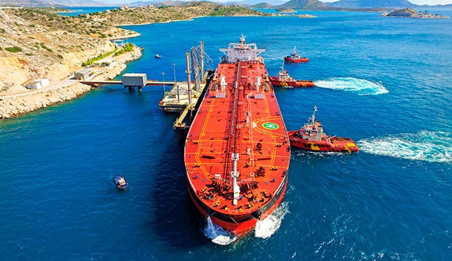США и ЕС объявляют войну греческим судовладельцам: «Либо прекратите транспортировать российскую нефть, либо садитесь в тюрьму». Как они отреагировали