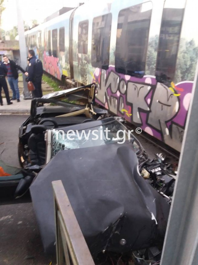 Столкновение поезда и автомобиля в Метаксургио