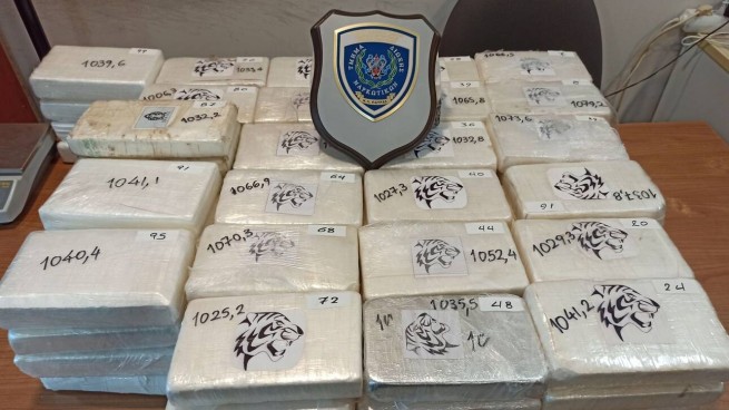 Патры: 105 кг кокаина обнаружено в грузовике