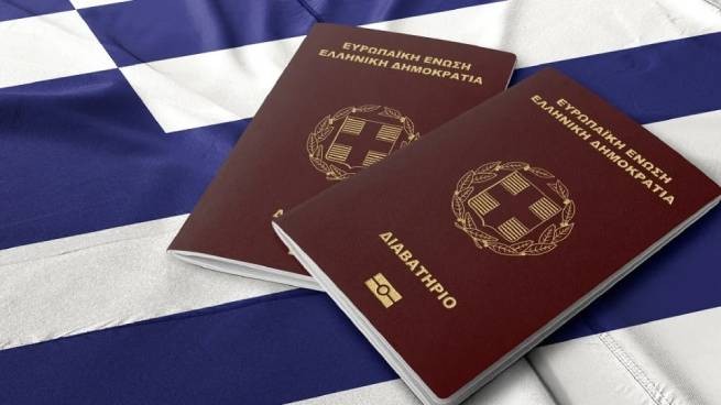 Греция: срок действия паспортов увеличился вдвое