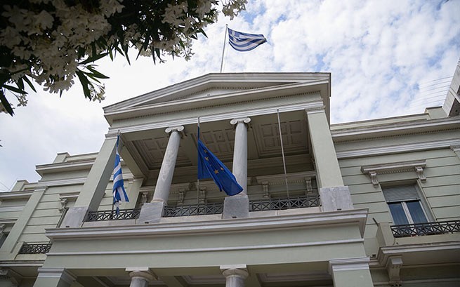 Греция протестует против фотовыставки  &quot;геноцида албанцев&quot;
