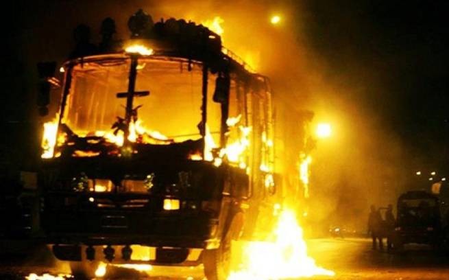 В Пакистане взорвался автобус, погибли 9 китайцев