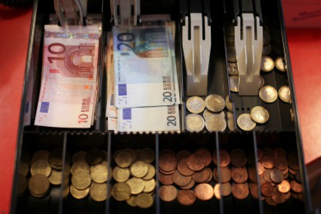 24 Февраля иссякают денежные запасы Греции
