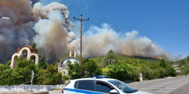 Пожар в Вилии идет на спад, власти говорят о поджоге