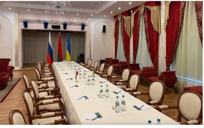 Начались переговоры российской и украинской делегаций в Белоруссии