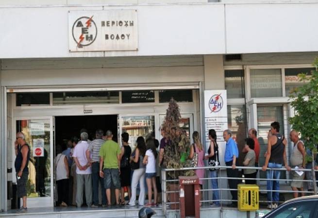 Волос: должник напал на сотрудников ΔΕΗ, пострадали две женщины