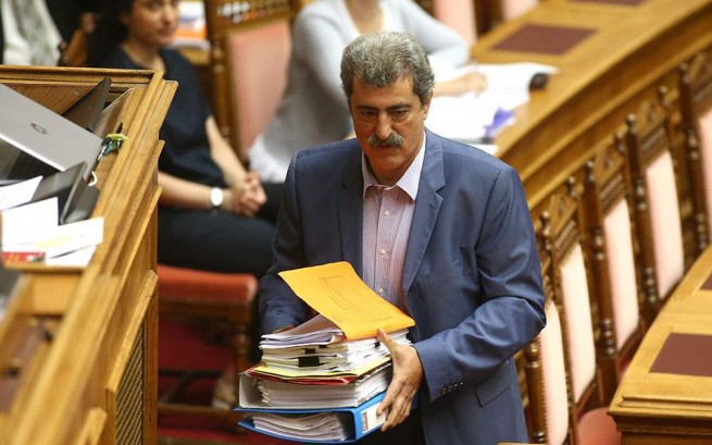 Парламент Греции снял иммунитет с экс-министра СИРИЗА