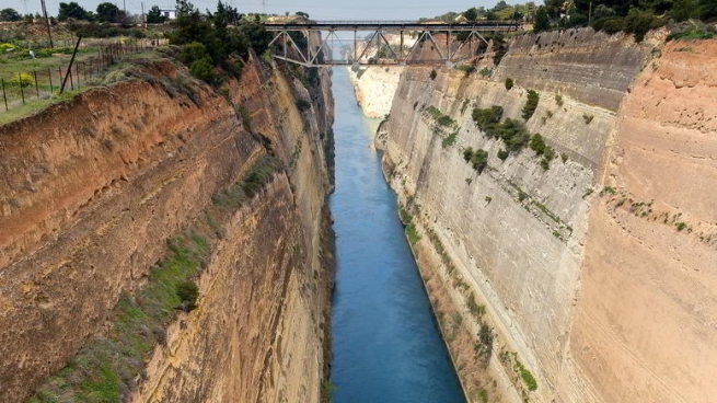 Мост самоубийц над Коринфским каналом