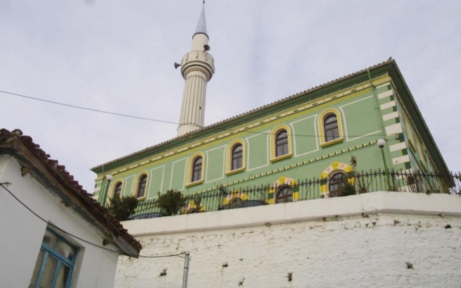 Имам мечети в Ксанти освобожден по делу разбирательства об оружии