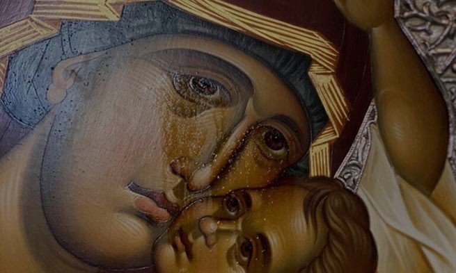 Чудо в Афинах: икона Богородицы плачет с сентября 2020