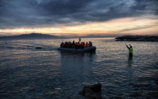 Всплеск миграции на острова Эгейского моря разжигает напряженность в лагерях