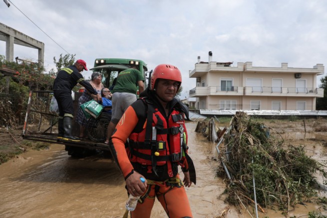 Катастрофическое наводнение в Греции унесло жизни 5 человек
