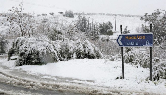 На Крите выпал снег (видео)