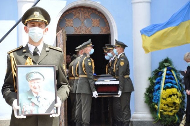 В Киеве с президентскими почестями похоронили эсэсовца из дивизии "Галичина"