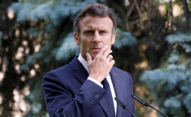 Выборы во Франции: &quot;холодный душ для Макрона&quot;