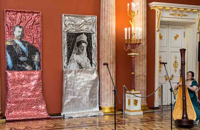 В «Царицыно» открылась выставка скульптурных картин из алюминия