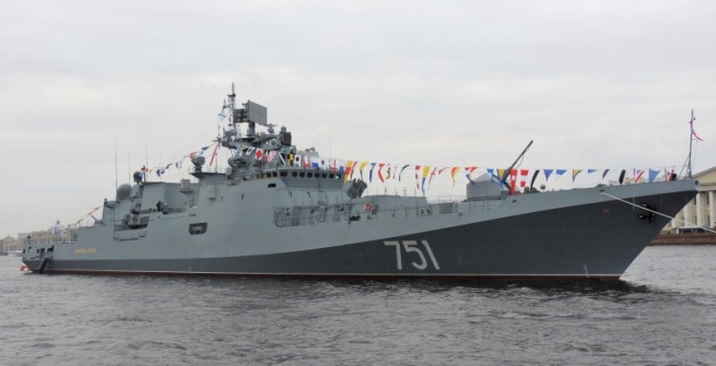 Фрегат Черноморского флота «Адмирал Эссен» прибыл в порт греческого Пороса