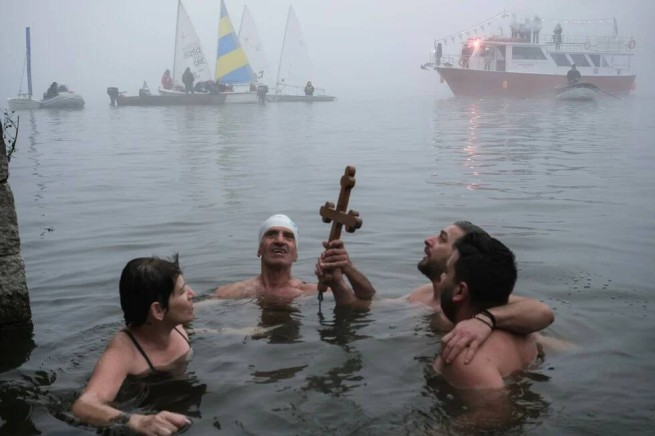 Как отпраздновали сегодня Крещение в Греции