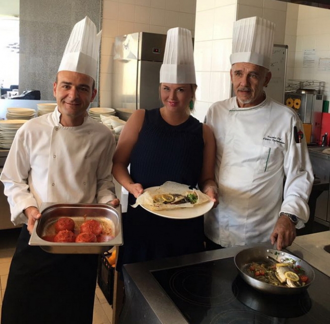 Анна Семенович устроила кулинарный переполох в Греции