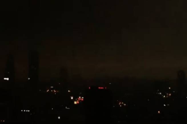 Зловещая темнота в Стамбуле (видео)