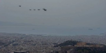 Истребители НАТО над Акрополем