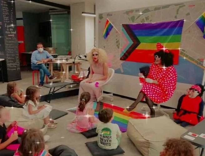 Thessaloniki Pride: трансвеститы читают детям сказки