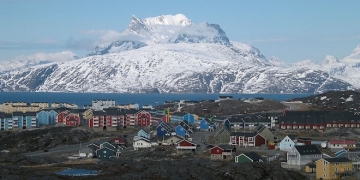 Вид на Нуук — столицу Гренландии. Графика: Oliver Schauf 