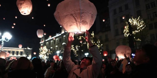 Афины: «ночь желаний» в канун Рождества
