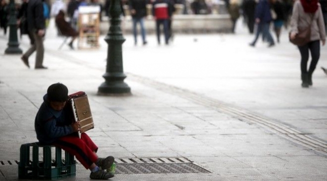 Греция: 35,7% населения из них 26,5% детей проживают за чертой бедности
