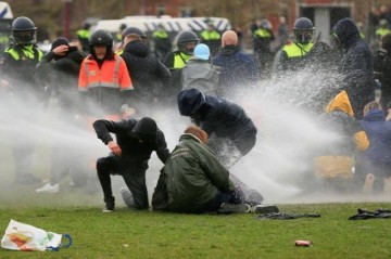 Нидерланды: самые массовые беспорядки за последние 4 десятилетия. Почему протесты приняли стали неуправляемыми
