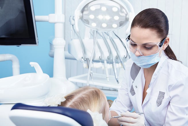 Пациентам придется делать тест для посещения стоматолога в Греции