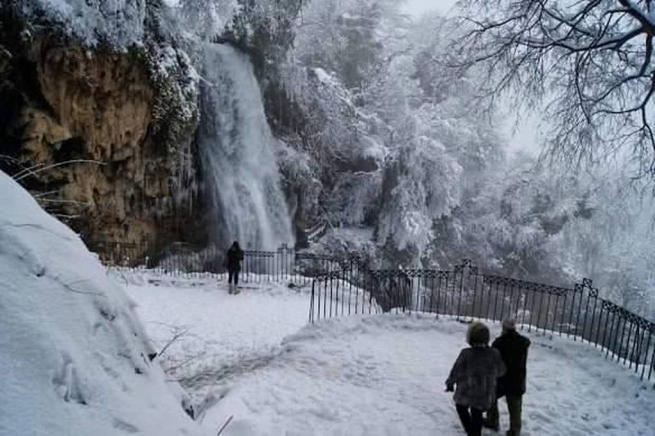 Фото замерзшего водопада в Эдессе побило рекорды просмотров
