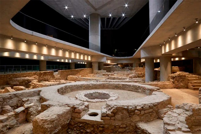 Музей Акрополя: группа молодых цыганок украла монеты