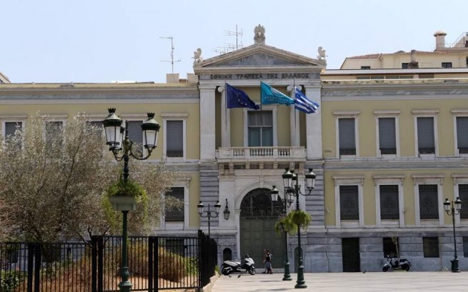 Греческие банки будут сокращать персонал