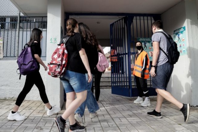 Школы в Греции откроются 14 сентября