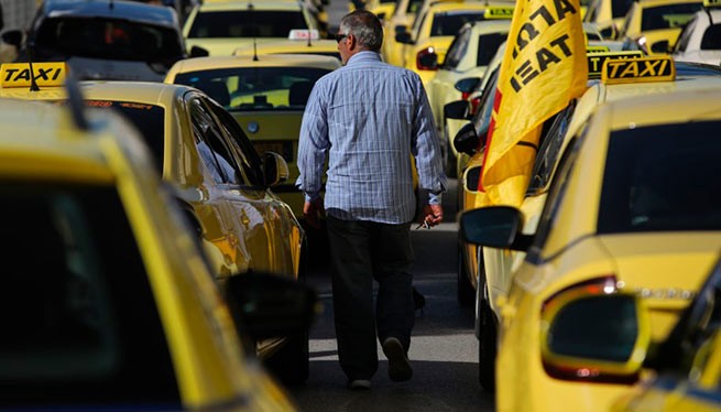 27 и 28 февраля бастуют таксисты
