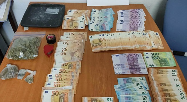 Полиция Афин арестовала банду торговцев наркотиками