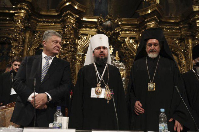 В Украине создана новая православная церковь. Ее возглавит 39-летний митрополит Епифаний
