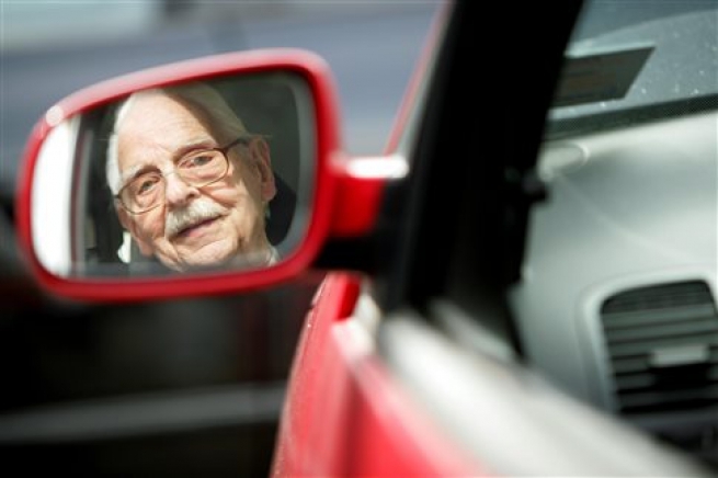 Греческим водителям придется пройти тест при достижении  74 лет