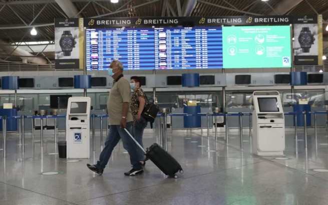 Греция: прибытие авиарейсов сократилось на 84%