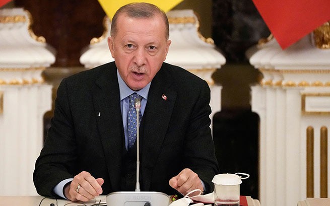 Турция: аресты за «оскорбительные» сообщения о заболевшем коронавирусом Эрдогане