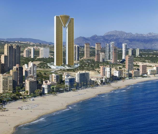 Испания: введен в эксплуатацию гигантский небоскреб