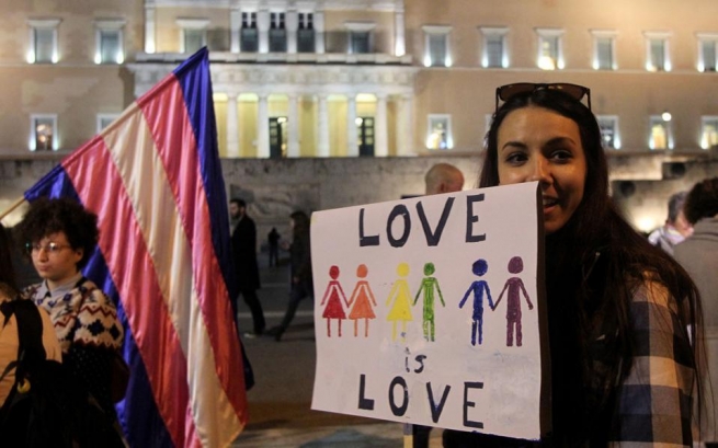 Греция: епископы и монахини призывают отменить закон о сожительстве для гей-пар