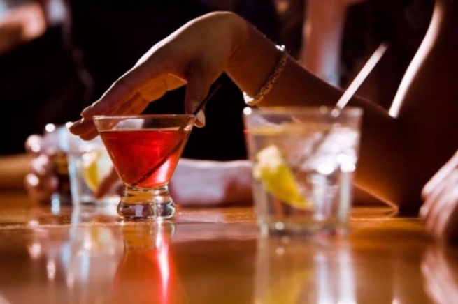 Греки перестали употреблять алкоголь?